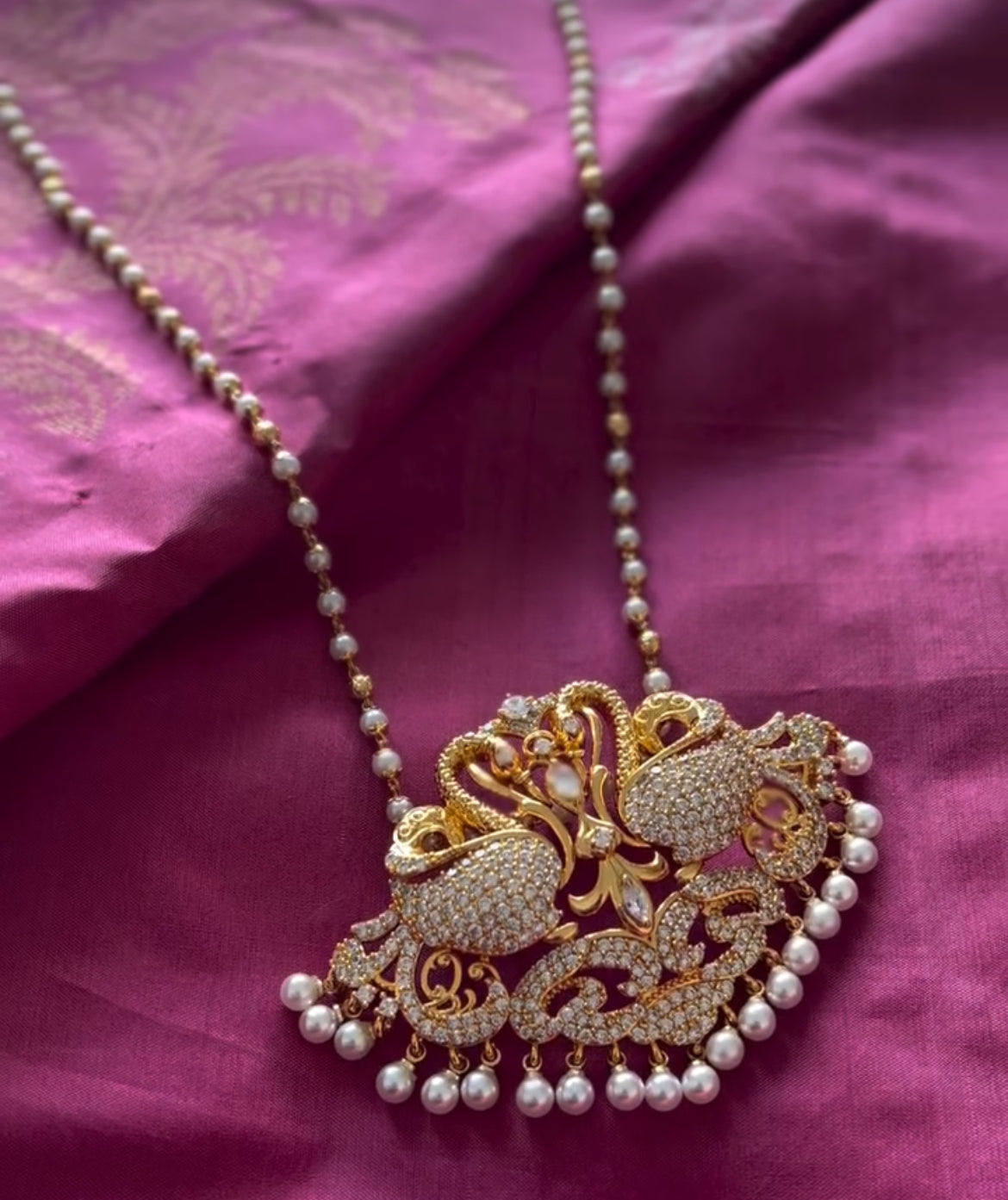 Traditional Sri Lankan Anna Pathakkam Necklace with Pearl (Muthu) Chain – Handcrafted Bridal Impon Jewelry